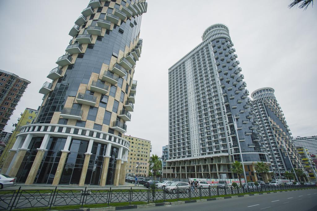 Aparthotel In Orbi Sea Towers Batumi Ruang foto