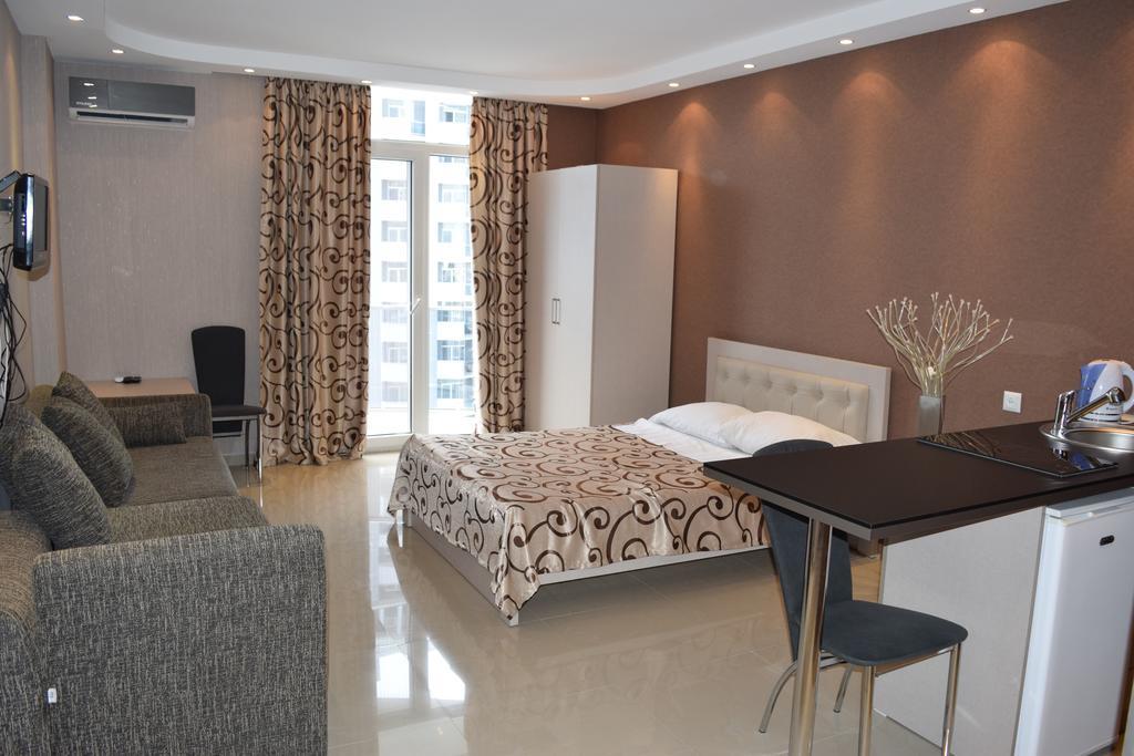Aparthotel In Orbi Sea Towers Batumi Bagian luar foto