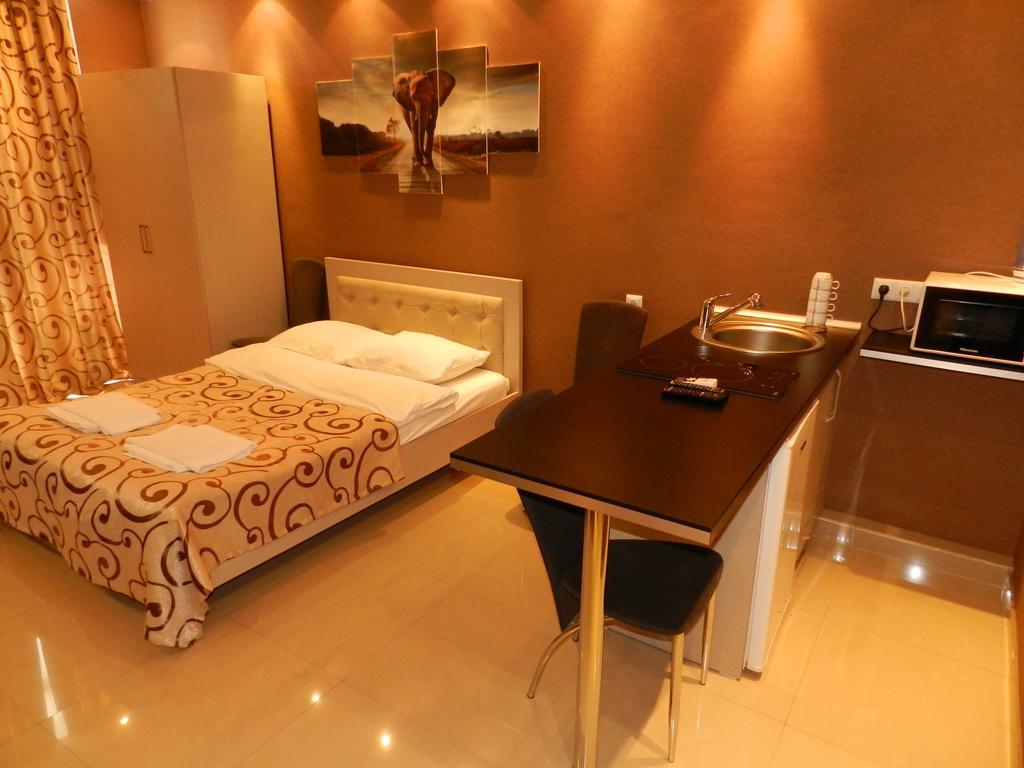 Aparthotel In Orbi Sea Towers Batumi Bagian luar foto